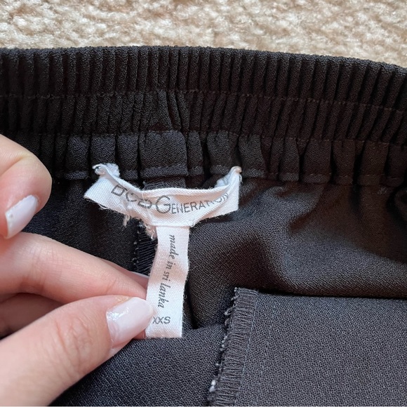 BCBGeneration Black Tie Front Elastic Waist Pull On Cropped Pants Size XXS Women - Picture 3 of 8